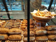 -Dough&Joe团憩(瑞虹天地月亮湾店)