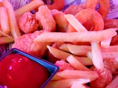 -UP嘻哈酒吧(粉巢店)