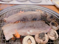 -草家酱蟹炭火烤肉店(珲春南路一店)