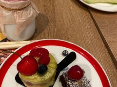 -咖啡苑自助餐厅·中国大饭店