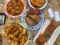 -爆炸头阿姨小四川正宗川味小吃(无任何分店)