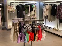 -ZARA(万达广场二七店)