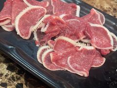 -牛里牛气· 榴莲海鲜鲜牛肉自助火锅·烤肉(横岗店)
