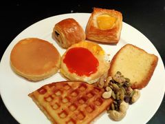 -上海漕河泾万丽酒店
