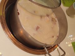 -洪氏嗨捞·猪肚鸡火锅(阳光天地店)