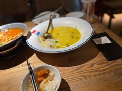 -蜜桃餐厅·伴山(湖滨商业街店)