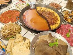 -鹿鸣山草本茶香火锅(园西路店)