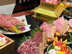 -山川小町·极番烧肉(新地假日广场店)