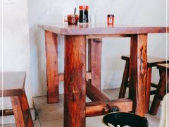 -宝瑞门钉肉饼店