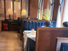 -八府香鸭·啫啫煲(华山路店)