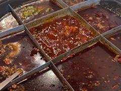 -岗上渣渣老火锅(两路口店)