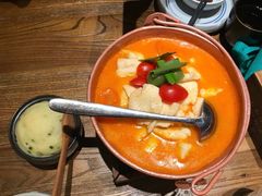 版纳野果酸汤鱼-云海肴云南菜(正大广场店)