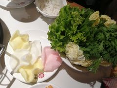 蔬菜拼-焯牛潮汕牛肉火锅(云峰街创始店)