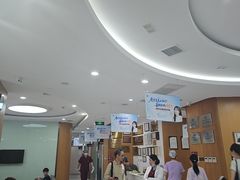 -雅悦齿科(顾村公园店)