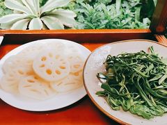 -墨居上隐·院子里火锅(峨眉店)