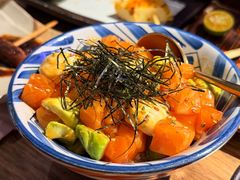 三文鱼牛油果波奇饭-筱田の食堂·izakaya(淮海中路店)