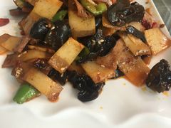 -天天向上素食餐厅(五台山店)