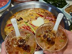 -茅草房·河畔园林火锅