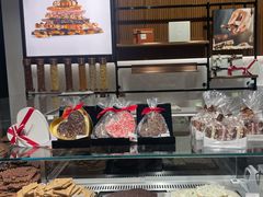 -Laderach 莱德拉(上海环贸iapm店)