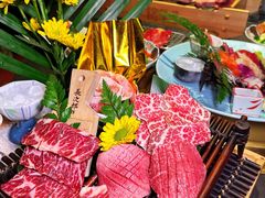 -铭牛烧肉·和牛海鲜自助(高新月牙湖店)