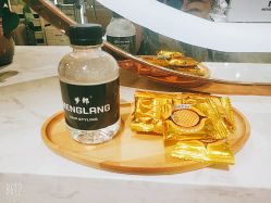 -Meng Lang 梦郎白金店