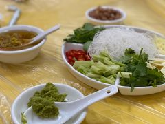 -官塘陈记鱼生·潮汕砂锅粥·牛肉火锅(潮枫路总店)