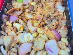 -老东镇啤酒屋海鲜加工·蒸汽海鲜·海鲜烧烤(台东店)