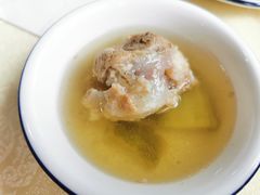 -鲤鱼塘农家山庄