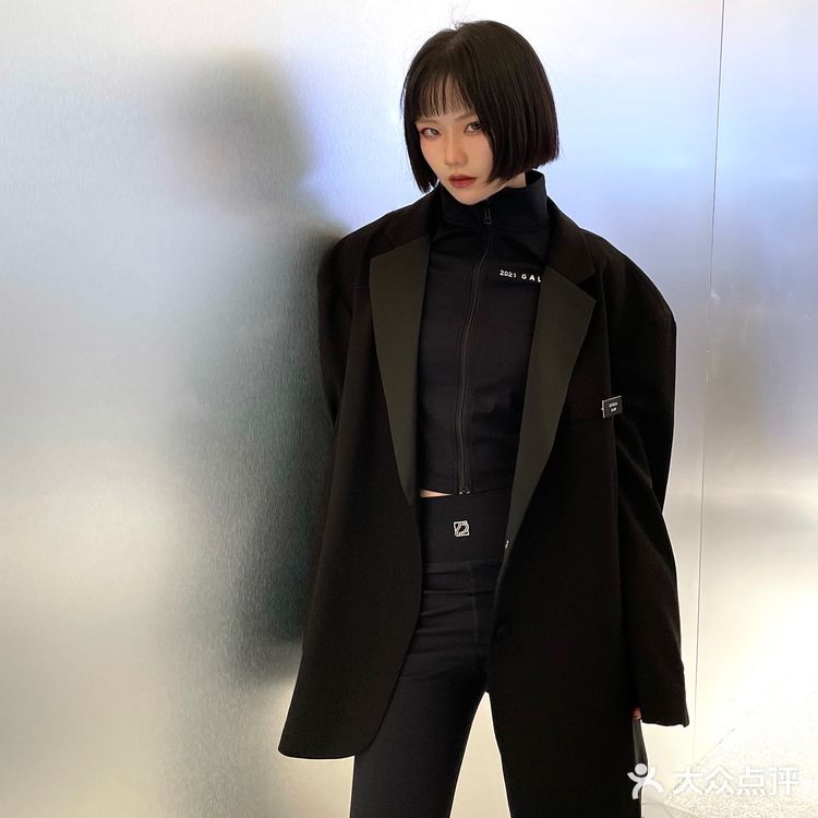 做一天cool girl好了🦾