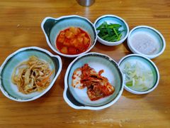 小菜萝卜-金家米肠汤饭(振华路店)