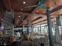 大堂-鹏城人家海鲜酒家·23年老字号(较场尾店)