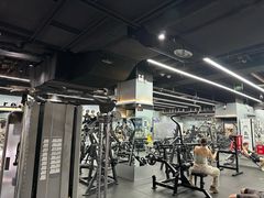 -VLines耀能运动24小时·月付制健身(京广桥店)