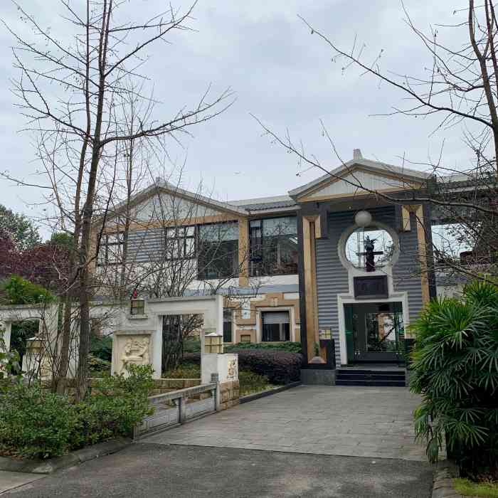 西蜀森林酒店餐厅-"真正的森林酒店 ,绿色植被覆盖率蛮高的,.