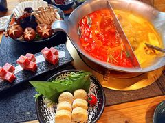 -湊湊火锅·茶憩(南京东路悦荟店)