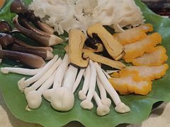 -钢管厂五区小郡肝串串香火锅(梅川路店)