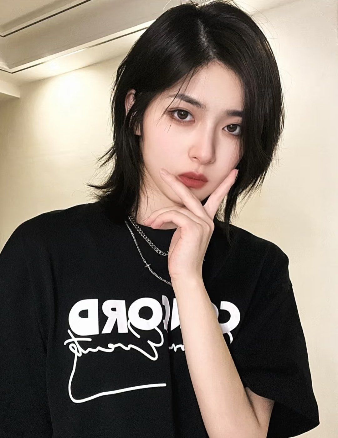 潮流女生短发look