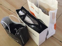 -王府井奥莱临潼小镇(临潼店)