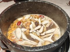 -芸山季·云南野生菌火锅(人民广场来福士店)