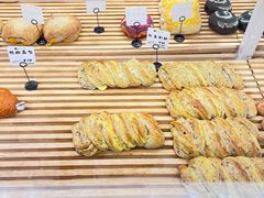 -焙丽拾光(麦凯乐直营店)
