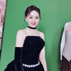 点击看大图 -巴黎春天·菀纱仙庭婚纱美学