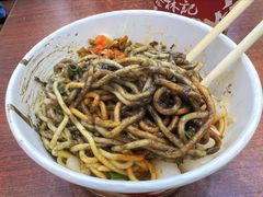 黑芝麻全料热干面-蔡林记(珞狮南路店)