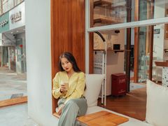 -Line 咖啡(石厦花园店)