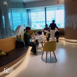 -慢脚印孕产中心(园区国金店)