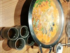 -野山舂·贵州现舂酸汤火锅(鸿通城店)