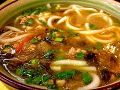 过桥米线-蝴蝶泉宾馆-中餐厅