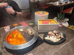 -一绪に和牛寿喜烧(罗湖益田假日店)