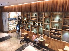 大堂-星巴克臻选(湖滨道店)