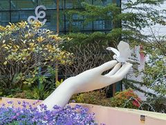 -中航城君尚购物中心