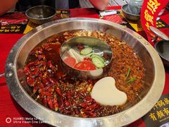 -谭鸭血老火锅文化路店