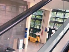 -上海跨国采购会展中心